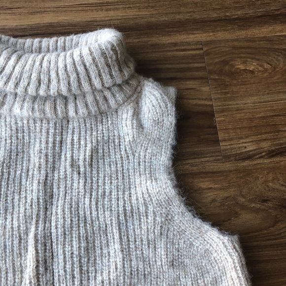 Joie Sleeveless Turtle Neck Sweater - Picture 5 of 8